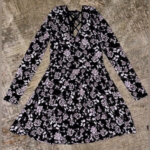 NWOT 𝐀𝐞𝐫𝐨𝐩𝐨𝐬𝐭𝐥𝐞 long sleeve skater dress